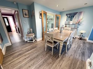 Dining Room- click for photo gallery